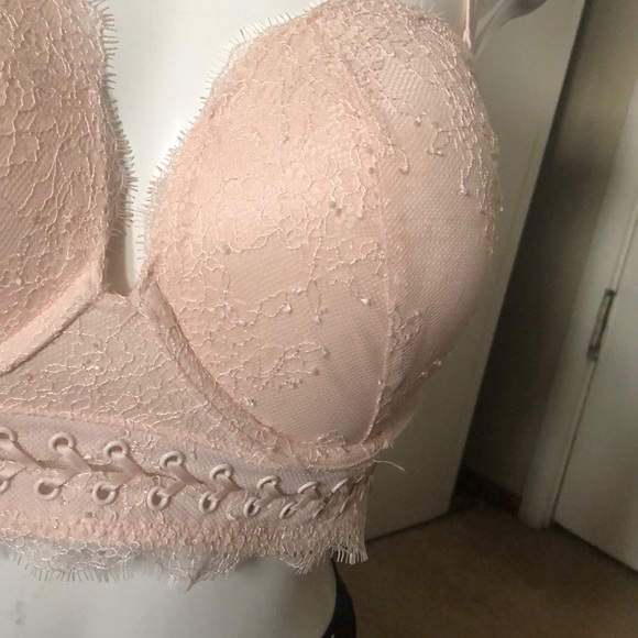 Vs. very sexy bra - Picture 2 of 7